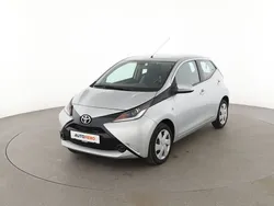 Silber Gebraucht 2018 Toyota Aygo X-play Kleinwagen | 8.510 € (Fairer Preis)