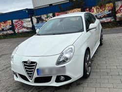 Weiß Gebraucht 2013 Alfa Romeo Giulietta Super Kleinwagen | 7.500 € (Fairer Preis)