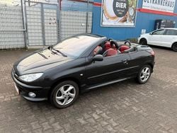 Schwarz Gebraucht 2004 Peugeot 206 CC Platinum Cabrio | 1.990 € (Fairer Preis)