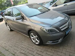 Mountaingrau met. Gebraucht 2013 Mercedes B180 Van / Kleinbus | 11.690 € (Fairer Preis)