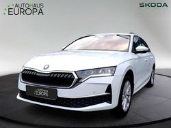 Moonwei~ perleffekt Neu 2025 Skoda Octavia Selection Kombi | 34.980 € (Fairer Preis)