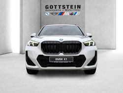 Alpinweiss iii Neu 2025 BMW X1 M Sport SUV | 62.118 € (Etwas zu teuer)