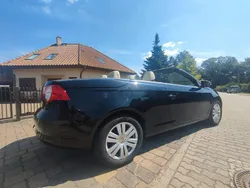 Schwarz Gebraucht 2009 VW Eos Sport Cabrio | 10.400 €