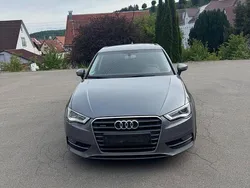 Grau Gebraucht 2015 Audi A3 Sportback Attraction Kombi | 12.500 € (Fairer Preis)