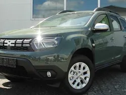 Grün / safarigrün Neu 2024 Dacia Duster Expression SUV | 19.750 € (Superpreis)