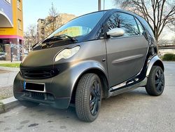 Grau Gebraucht 2005 Smart ForTwo Coupé Kleinwagen | 1.050 € (Guter Preis)