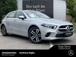Iridiumsilber (metallic) Gebraucht 2022 Mercedes A250 Business Limousine | 25.470 € (Superpreis)