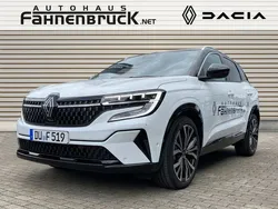 Perlmuttweiß metallic, black Gebraucht 2023 Renault Austral Iconic SUV | 39.800 € (Etwas zu teuer)