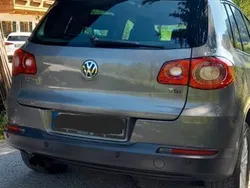 Grau Gebraucht 2009 VW Tiguan Track & Field SUV | 9.500 € (Teuer)
