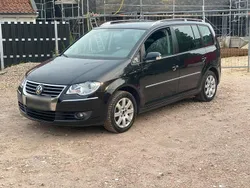 Schwarz Gebraucht 2007 VW Touran Van / Kleinbus | 5.750 € (Fairer Preis)