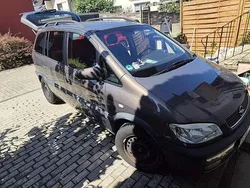Braun Gebraucht 2000 Opel Zafira Van / Kleinbus | 2.900 € (Teuer)