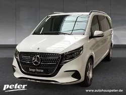 Bergkristallweiß Gebraucht 2024 Mercedes V250 Avantgarde Van / Kleinbus | 71.810 € (Etwas zu teuer)