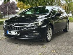 Schwarz Gebraucht 2016 Opel Astra Limousine | 7.200 € (Fairer Preis)