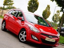 Rot Gebraucht 2014 Hyundai i30 Classic Kombi | 5.990 € (Guter Preis)