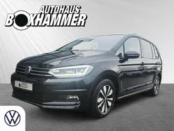 Schwarz (deep black perleffekt) Gebraucht 2024 VW Touran Move Van / Kleinbus | 38.170 € (Fairer Preis)