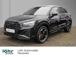 Mythosschwarz metallic Neu 2024 Audi Q2 S-Line SUV | 42.650 € (Etwas zu teuer)
