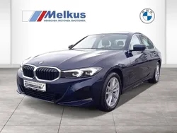 Blau Gebraucht 2024 BMW 318 Limousine | 31.970 € (Guter Preis)