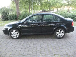 Schwarz Gebraucht 1999 VW Bora Comfortline Limousine | 1.500 € (Guter Preis)