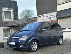 Grau Gebraucht 2009 Opel Meriva Innovation Van / Kleinbus | 2.290 € (Fairer Preis)
