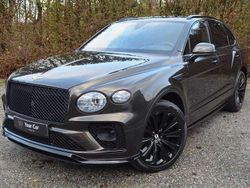 Grau Gebraucht 2024 Bentley Bentayga SUV | 179.999 €