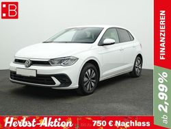 Weiss Gebraucht 2024 VW Polo Move Limousine | 21.350 € (Guter Preis)