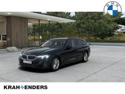 Schwarz uni Neu 2025 BMW 318 Sport Line Kombi | 34.880 € (Superpreis)