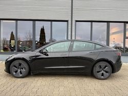 Schwarz Gebraucht 2022 Tesla Model 3 Standard Range Plus Limousine | 24.999 € (Guter Preis)