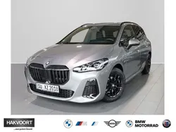 Grün Gebraucht 2024 BMW 218 Active Tourer Performance Van / Kleinbus | 42.980 € (Teuer)