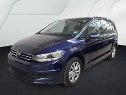 Blau (metallic) Gebraucht 2024 VW Touran Van / Kleinbus | 32.900 € (Fairer Preis)