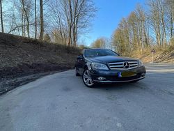Grau Gebraucht 2009 Mercedes C220 Avantgarde Limousine | 8.499 € (Teuer)
