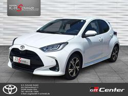 Super white 2 Neu 2025 Toyota Yaris Hybrid Limousine | 28.290 € (Etwas zu teuer)