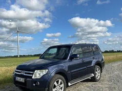 Blau Gebraucht 2008 Mitsubishi Pajero Intense SUV | 11.000 € (Etwas zu teuer)