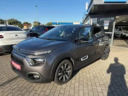 Grau Gebraucht 2024 Citroën C3 PureTech Kleinwagen | 15.990 € (Fairer Preis)