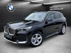 Schwarz Neu 2025 BMW iX1 Sport Line SUV | 53.980 € (Teuer)