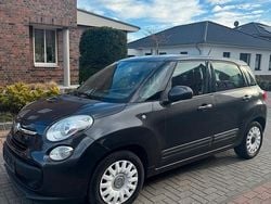 Grau Gebraucht 2013 Fiat 500L Van / Kleinbus | 4.400 € (Guter Preis)
