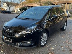 Schwarz Gebraucht 2017 Opel Zafira Tourer Business Van / Kleinbus | 7.500 € (Fairer Preis)