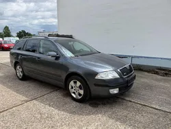 Grau Gebraucht 2008 Skoda Octavia Team Edition Kombi | 1.750 € (Guter Preis)