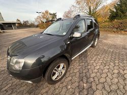 Grau Gebraucht 2015 Dacia Duster Prestige SUV | 6.990 € (Fairer Preis)