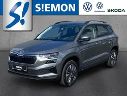 Grau Neu 2025 Skoda Karoq Tour SUV | 31.930 € (Teuer)