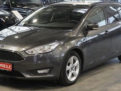 Grau Gebraucht 2015 Ford Focus Business Edition Kombi | 12.491 € (Fairer Preis)