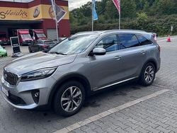 Grau Gebraucht 2019 Kia Sorento Edition 7 SUV | 27.950 € (Etwas zu teuer)