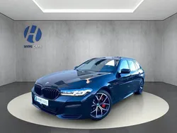 Carbonschwarz metallic Gebraucht 2021 BMW 540 M Sport Kombi | 38.970 € (Etwas zu teuer)