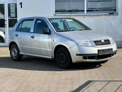 Silber Gebraucht 2003 Skoda Fabia Limousine | 300 € (Superpreis)