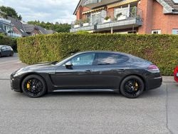 Grau Gebraucht 2015 Porsche Panamera Turbo Limousine | 42.000 €