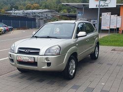 Grau Gebraucht 2010 Hyundai Tucson GLS SUV | 6.450 € (Etwas zu teuer)