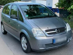 Grau Gebraucht 2005 Opel Meriva Van / Kleinbus | 950 € (Fairer Preis)