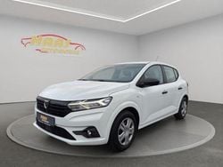 Weiss Gebraucht 2022 Dacia Sandero Limousine | 10.490 € (Guter Preis)