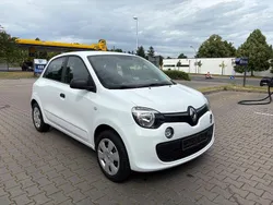 Weiß Gebraucht 2016 Renault Twingo Life Kleinwagen | 5.390 € (Guter Preis)