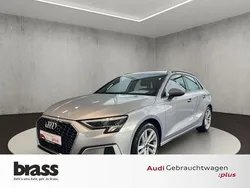 Florettsilber metallic Gebraucht 2024 Audi A3 Sportback Advanced Limousine | 28.800 € (Superpreis)