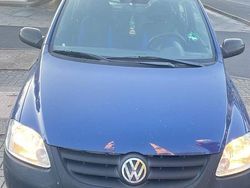 Blau Gebraucht 2011 VW Fox Kleinwagen | 1.800 € (Fairer Preis)